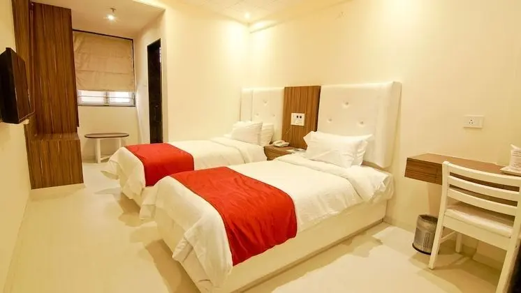Deluxe Room (Renovated)
