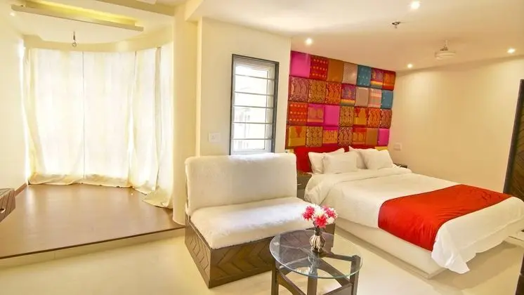 Suite (Renovated)