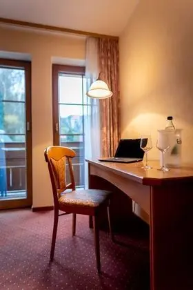 Tek Büyük Yataklı Oda, Balkon