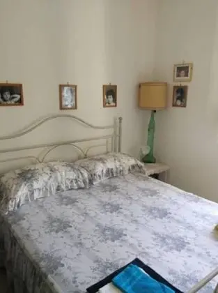 Tek Büyük veya İki Ayrı Yataklı Oda, Ortak Banyo, Bahçe Manzaralı