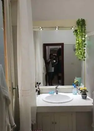 Tek Büyük veya İki Ayrı Yataklı Oda, Ortak Banyo, Bahçe Manzaralı