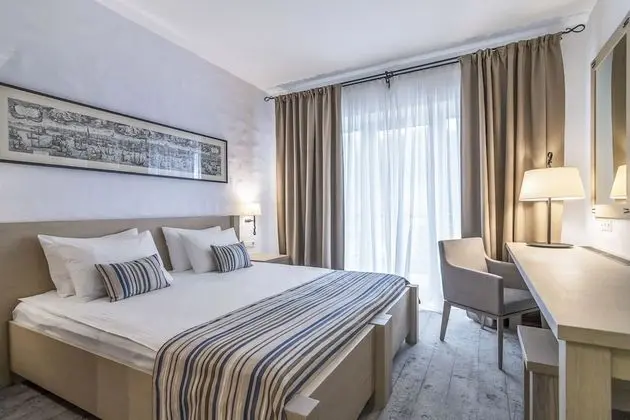 Standard Tek Büyük Yataklı Oda, Avlu Manzaralı