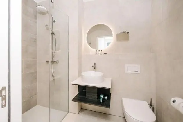 Deluxe Tek Büyük Yataklı Oda, Balkon, Deniz Manzaralı