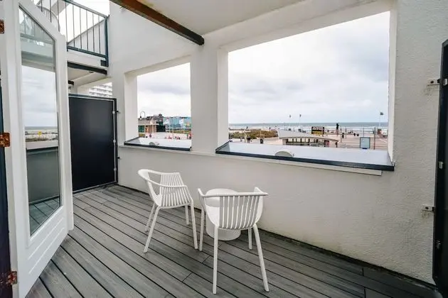 Deluxe Tek Büyük Yataklı Oda, Balkon, Deniz Manzaralı