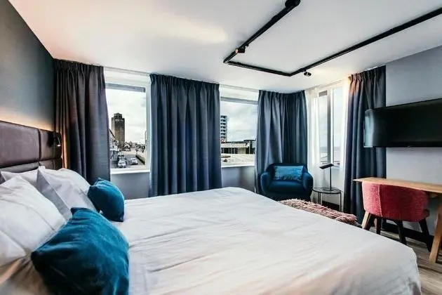 Deluxe Tek Büyük Yataklı Oda, Deniz Manzaralı
