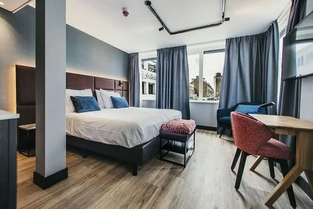 Deluxe Tek Büyük Yataklı Oda, Deniz Manzaralı
