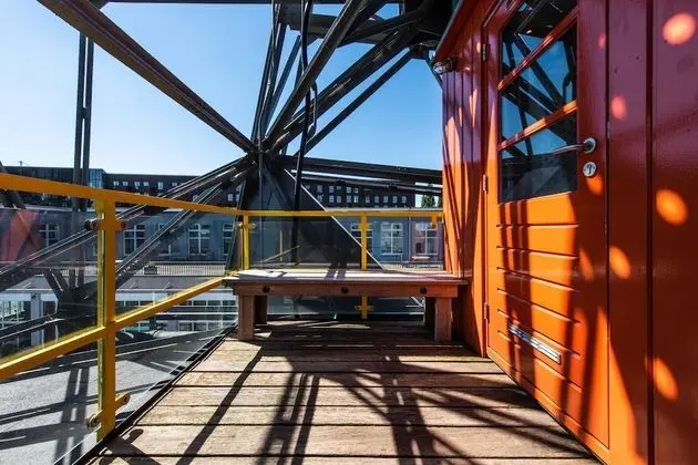 The Yays-Crane Apartment