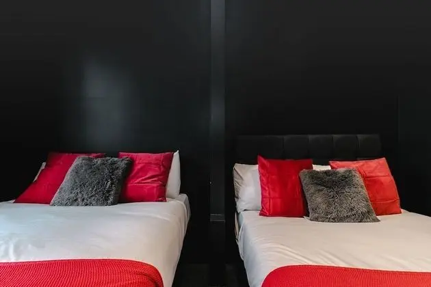 Dört Kişilik Oda, Banyolu/Duşlu