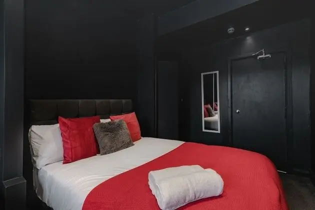 Dört Kişilik Oda, Banyolu/Duşlu