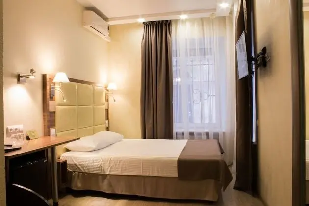 Comfort Tek Büyük Yataklı Oda