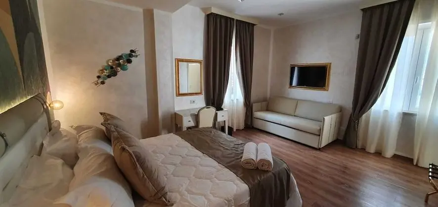 Classic Tek Büyük veya İki Ayrı Yataklı Oda
