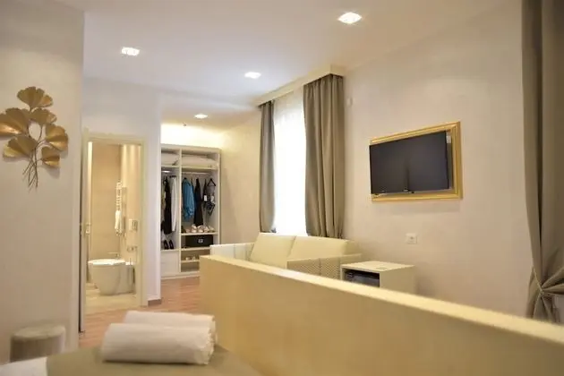 Junior Oda, Şehir Manzaralı