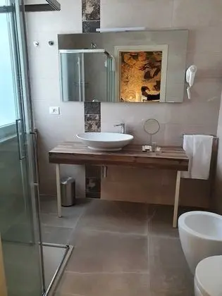 Superior Tek Büyük veya İki Ayrı Yataklı Oda, Deniz Manzaralı
