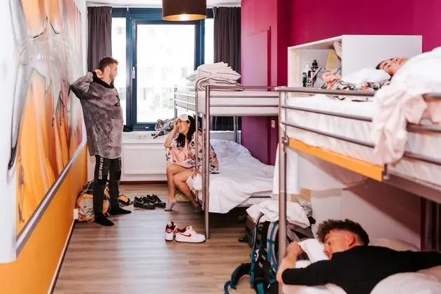 Ortak Ranzalı Oda, Karma Ranzalı Oda (Bed in 4 bed Mini Crash Zone Dorm)