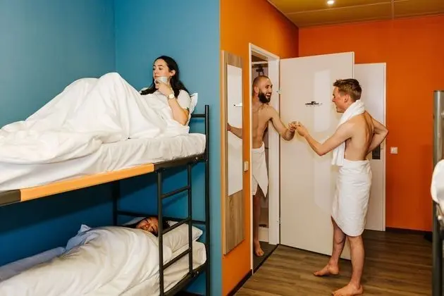 Ortak Ranzalı Oda, Karma Ranzalı Oda (Bed in 6 bed Crash Zone Dorm)