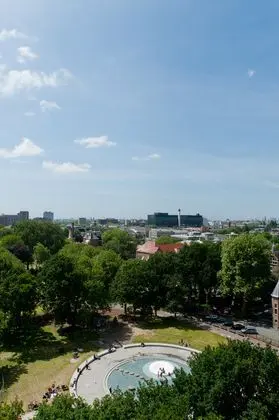 1 Çift Kişilik Veya 2 Tek Kişilik Yatak Superior City View