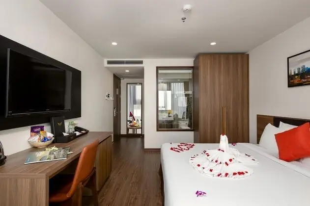Luxury Oda