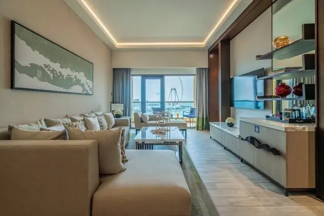 Süit, 1 Yatak Odası, Balkon (Sea Front Lounge Access)