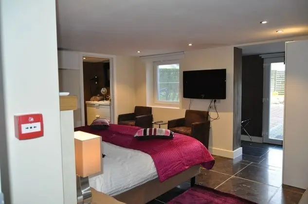 Economy Üç Kişilik Oda, 1 Yatak Odası, Zemin Kat (low ceiling, 2 meter)