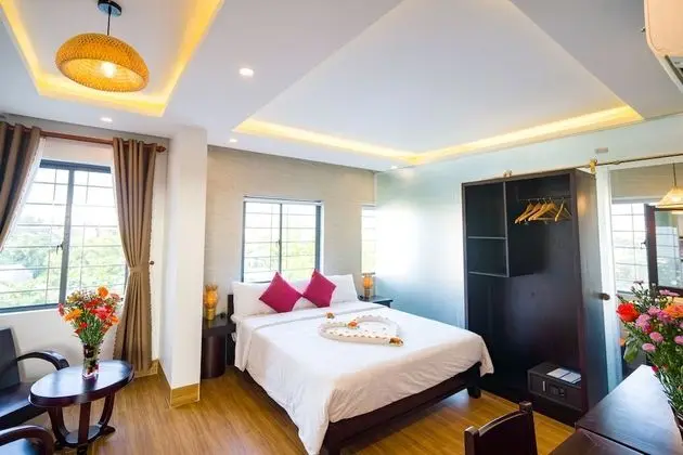 Deluxe Tek Büyük Yataklı Oda (With Window)