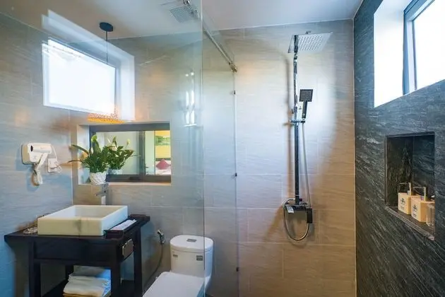 Deluxe Tek Büyük Yataklı Oda (With Window)