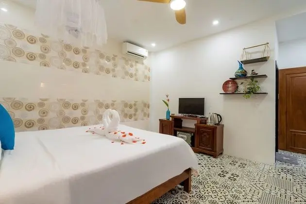 Villa, 4 Yatak Odası, Havuz Manzaralı