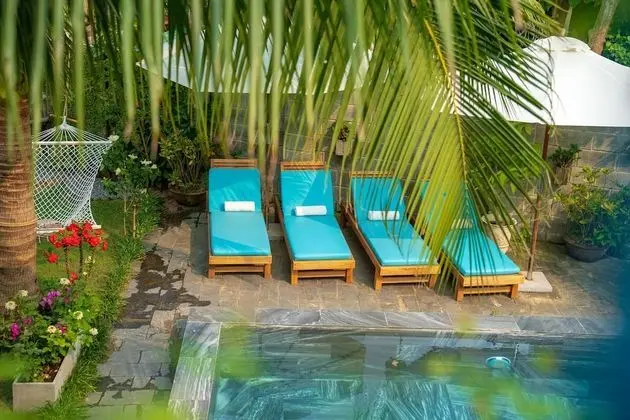 Villa, 4 Yatak Odası, Havuz Manzaralı