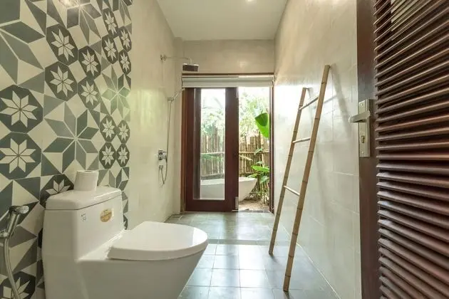 Deluxe Oda, Küvet, Bahçe Manzaralı