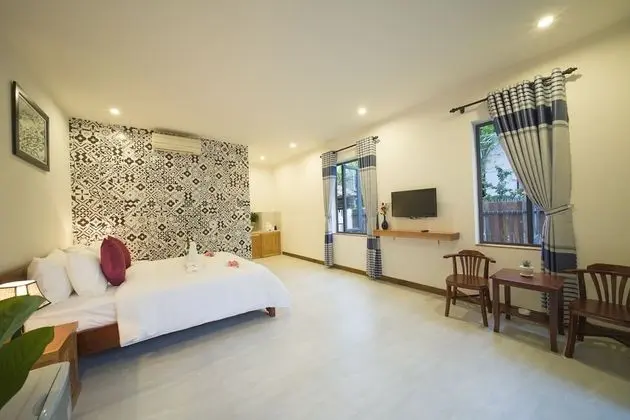 Deluxe Tek Büyük Yataklı Oda, Bahçe Manzaralı