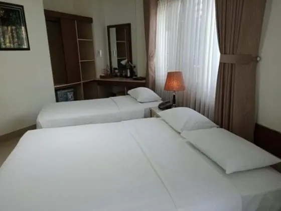 Üç Kişilik Oda
