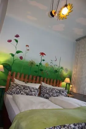 Standard Tek Büyük Yataklı Oda