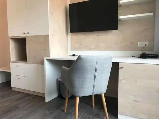 Comfort Tek Büyük Yataklı Oda