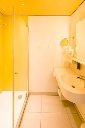 Premium Tek Büyük Yataklı Oda, 1 Büyük (Queen) Boy Yatak, Avlu Manzaralı, Avlu