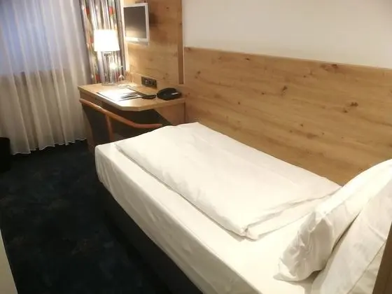 Tek Kişilik Oda, 1 Tek Kişilik Yatak