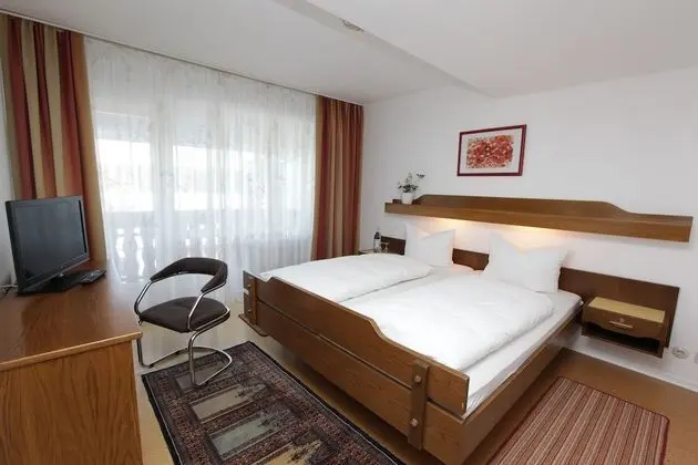 Tek Büyük Yataklı Oda, Balkon