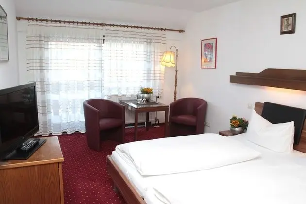 Tek Büyük Yataklı Oda, Balkon
