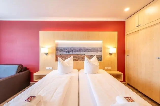 Comfort Tek Büyük Yataklı Oda