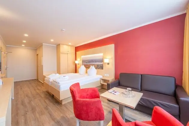 Comfort Tek Büyük Yataklı Oda