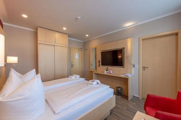 Tek Büyük Yataklı Oda, Balkon