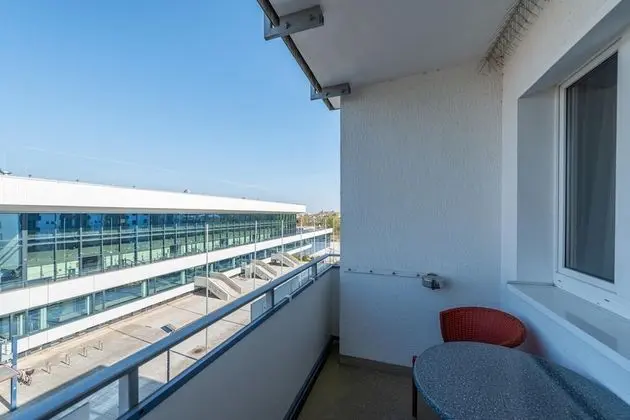 Tek Büyük Yataklı Oda, Balkon