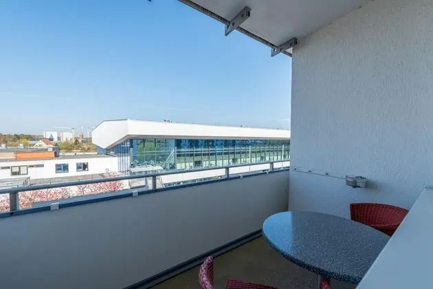 Tek Büyük Yataklı Oda, Balkon