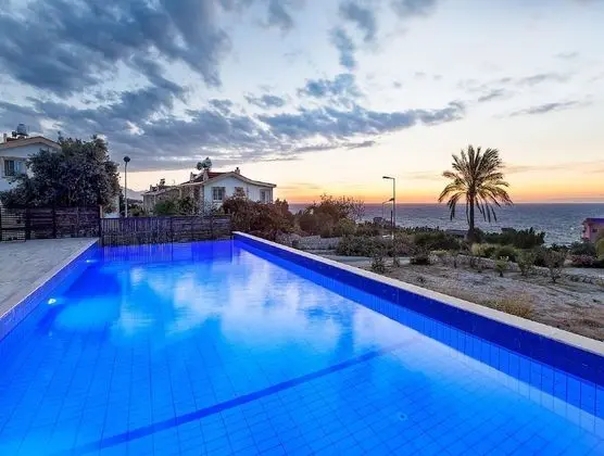 Villa, 3 Yatak Odası, Şömine