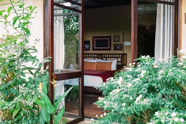 Villa (Samma Garden River Family)