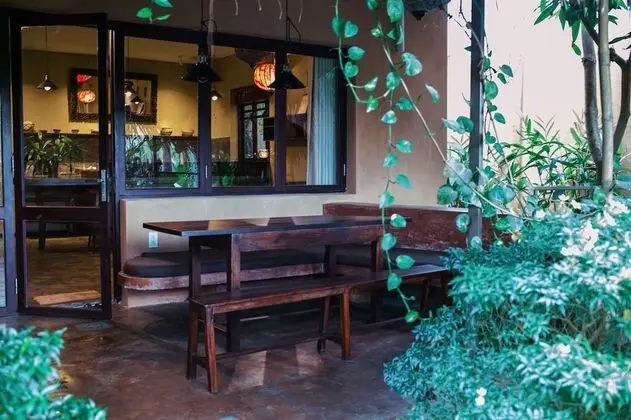 Villa (Samma Garden River Family)