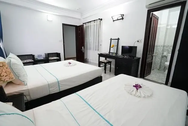 Deluxe Üç Kişilik Oda, 1 Yatak Odası, Havuz Manzaralı, Havuz Kenarı