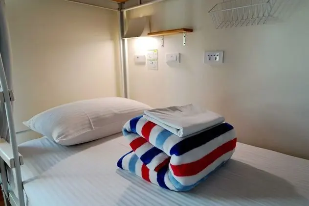 Ortak Ranzalı Oda, Karma Ranzalı Oda
