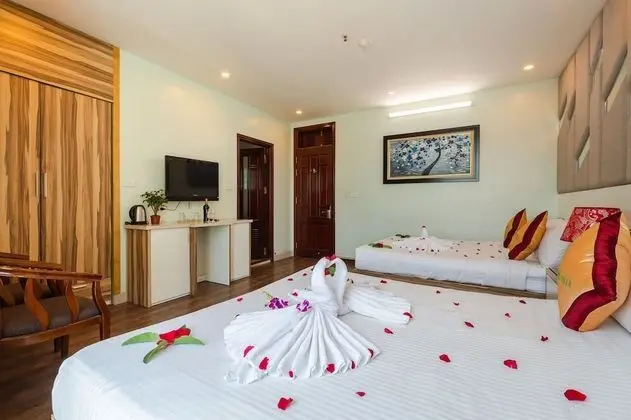 Deluxe Tek Büyük Yataklı Oda ( VIP )