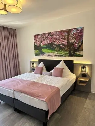 Exclusive Tek Büyük Yataklı Oda