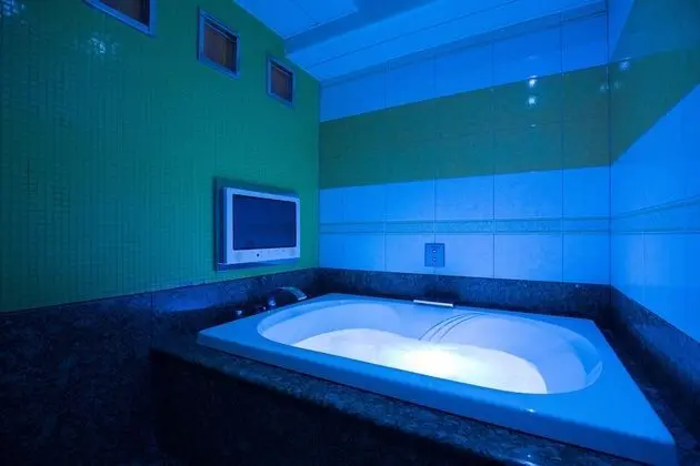 Standard Oda, 1 Büyük (Queen) Boy Yatak, Sauna