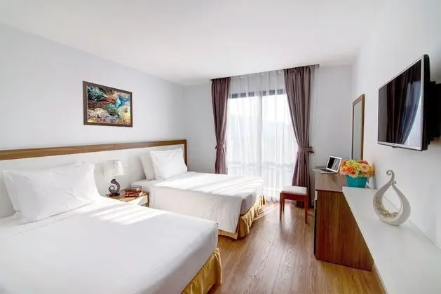 Premier Tek Büyük veya İki Ayrı Yataklı Oda, Balkon, Dağ Manzaralı
